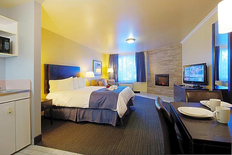 Hotel Vacances Tremblant Мон-Трамблан Экстерьер фото